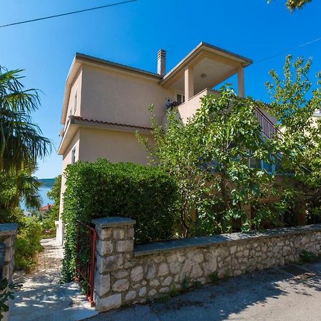 Apartments Ani Crikvenica Bagian luar foto