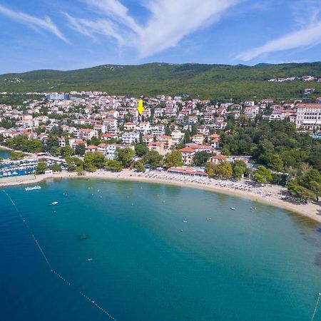 Apartments Ani Crikvenica Bagian luar foto