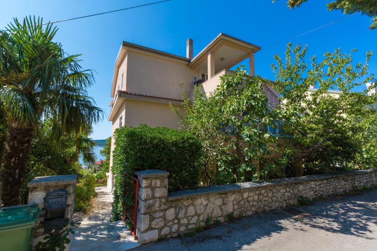 Apartments Ani Crikvenica Bagian luar foto