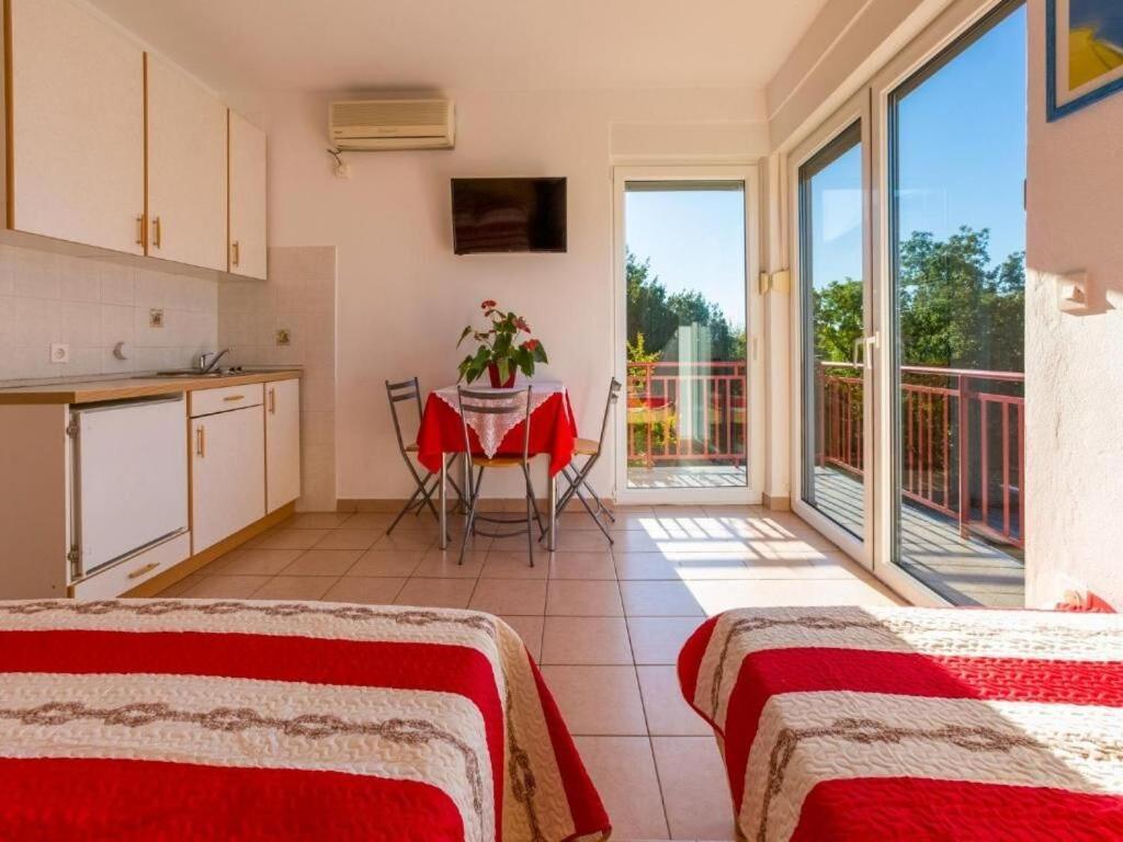 Apartments Ani Crikvenica Bagian luar foto