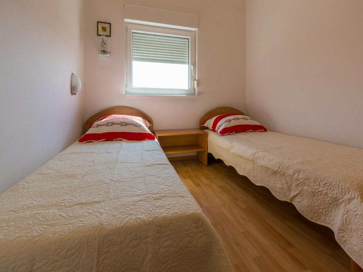 Apartments Ani Crikvenica Bagian luar foto