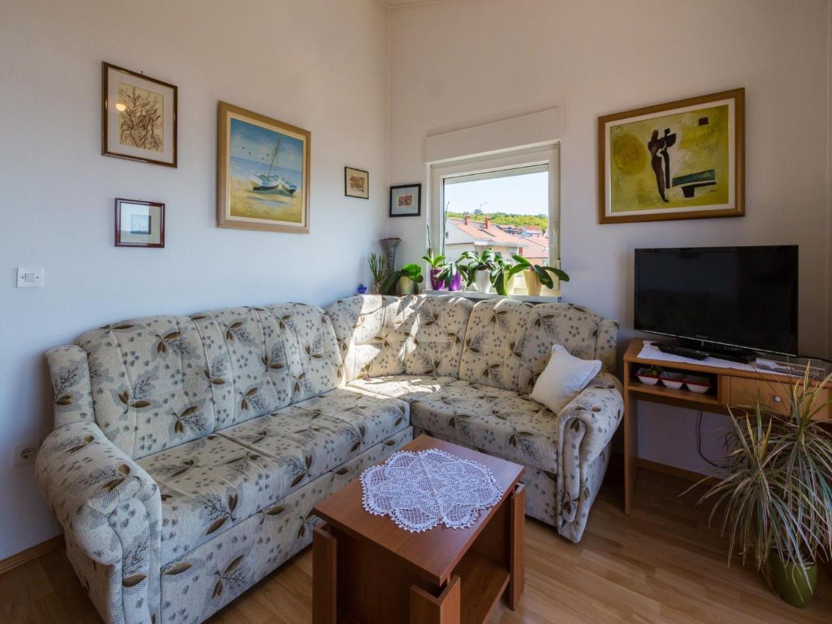 Apartments Ani Crikvenica Bagian luar foto